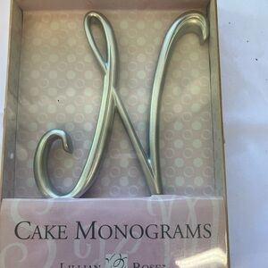 Silver Cake Monogram 'N'